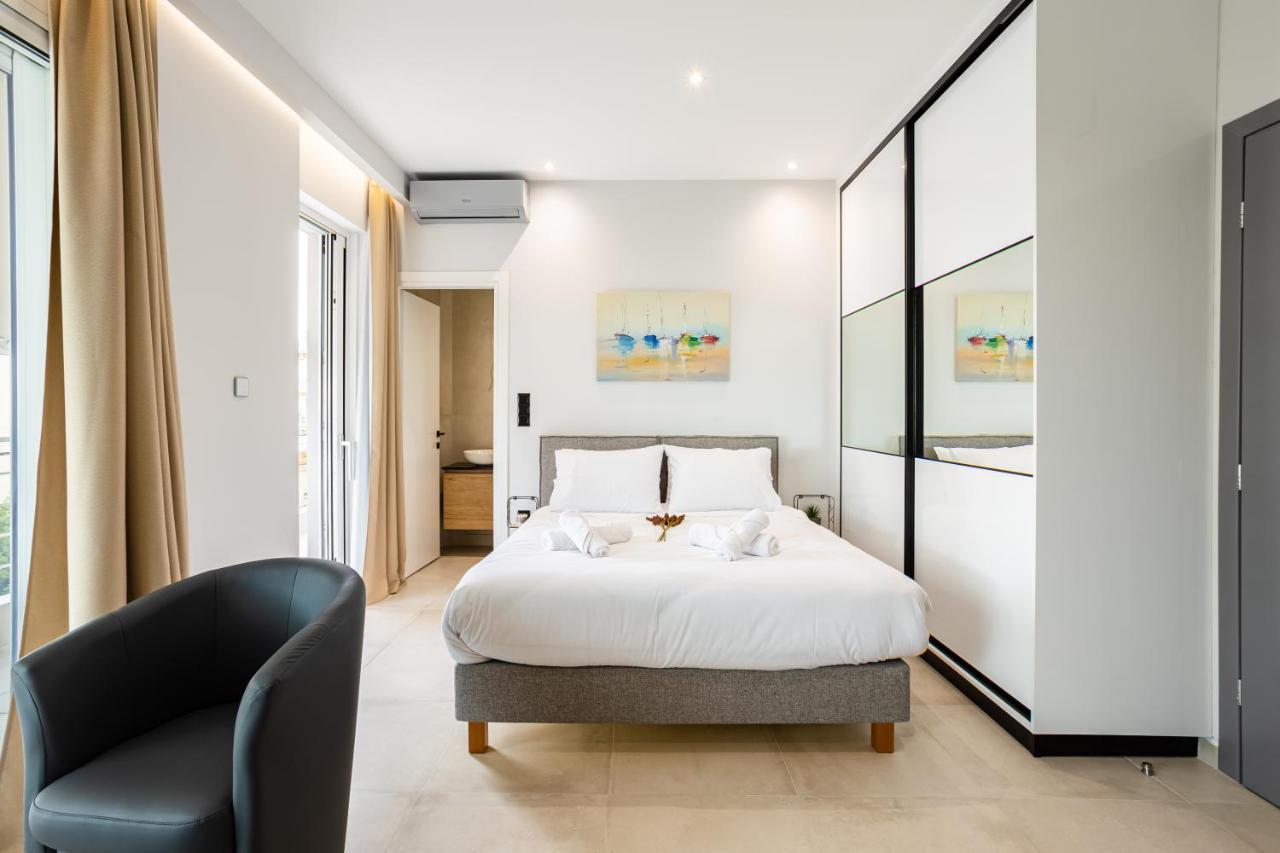 Black & White Marina Studio, Kalamata Getaway Exterior foto